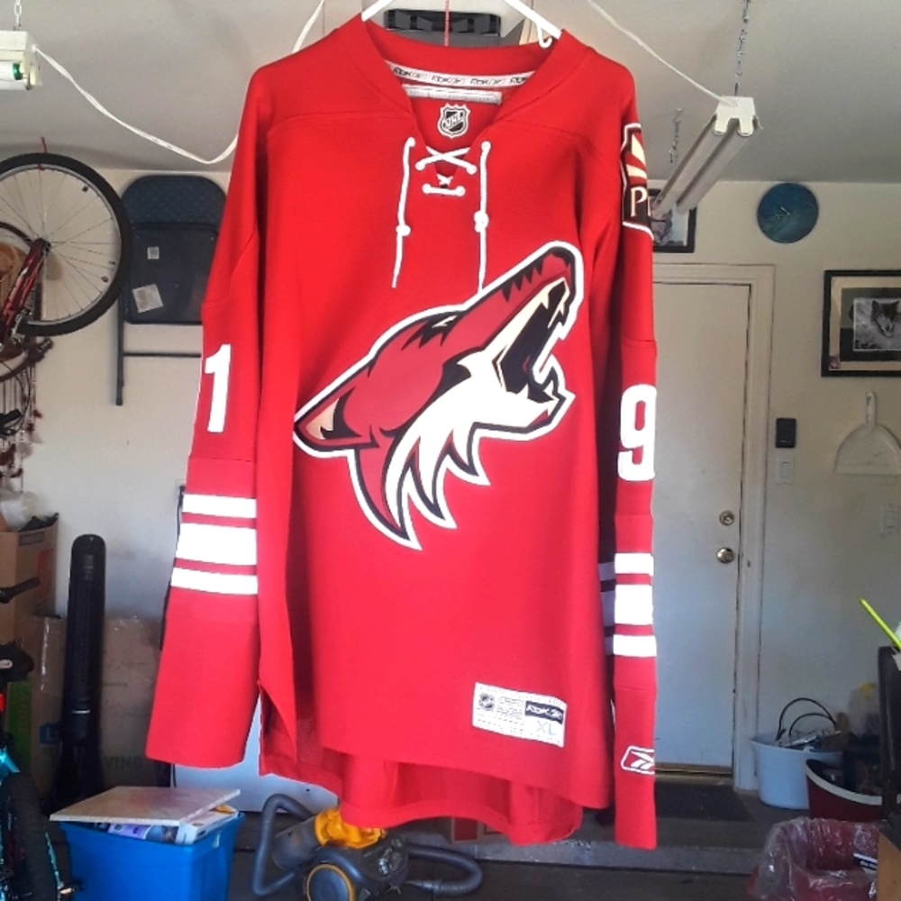 Autographed AZ Coyotes Jersey